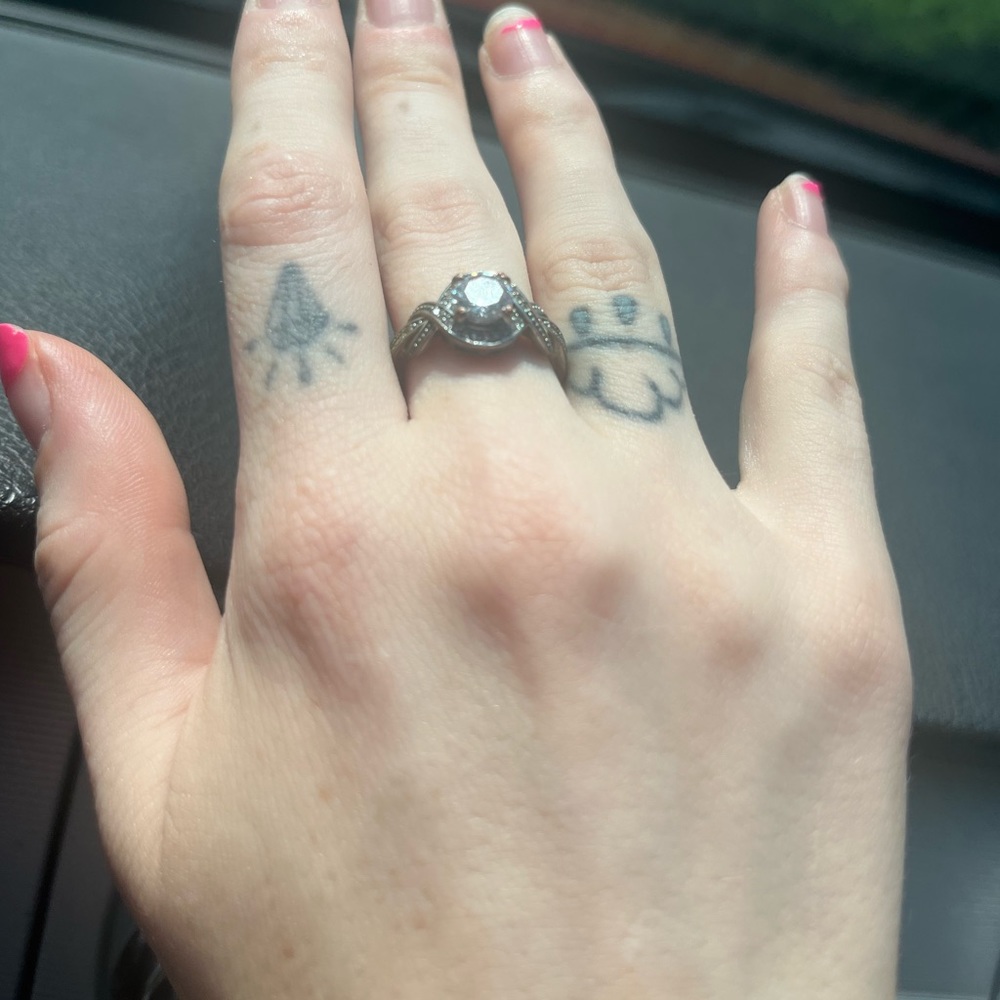 SOLD Stunning ring